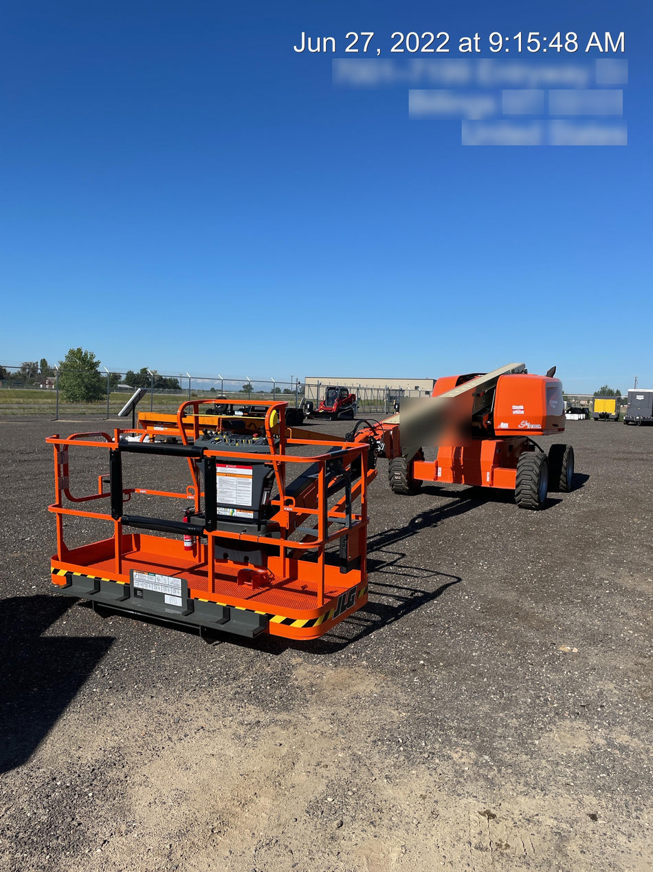 2022 JLG 660SJ