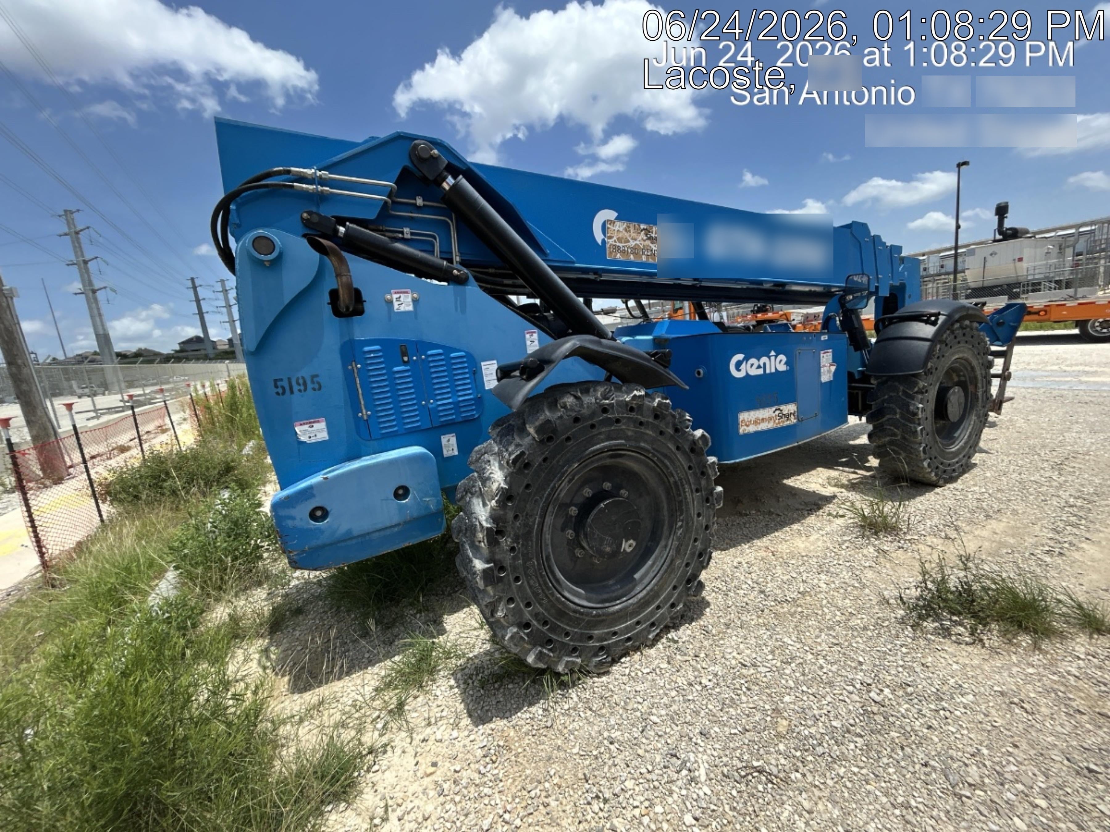 2017 Genie GTH-1056 Genie GTH1056, Solid Tires, 60" carriage, Open ROPS