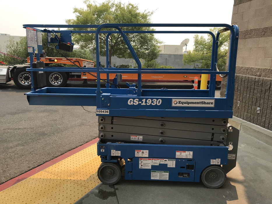 2020 Genie GS-1930 Fixed rails with chain entry gate - Pre A92.20, 800W Inverter