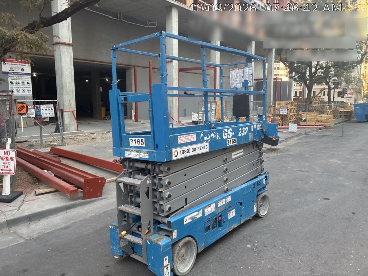 2017 Genie GS-3232 Standard