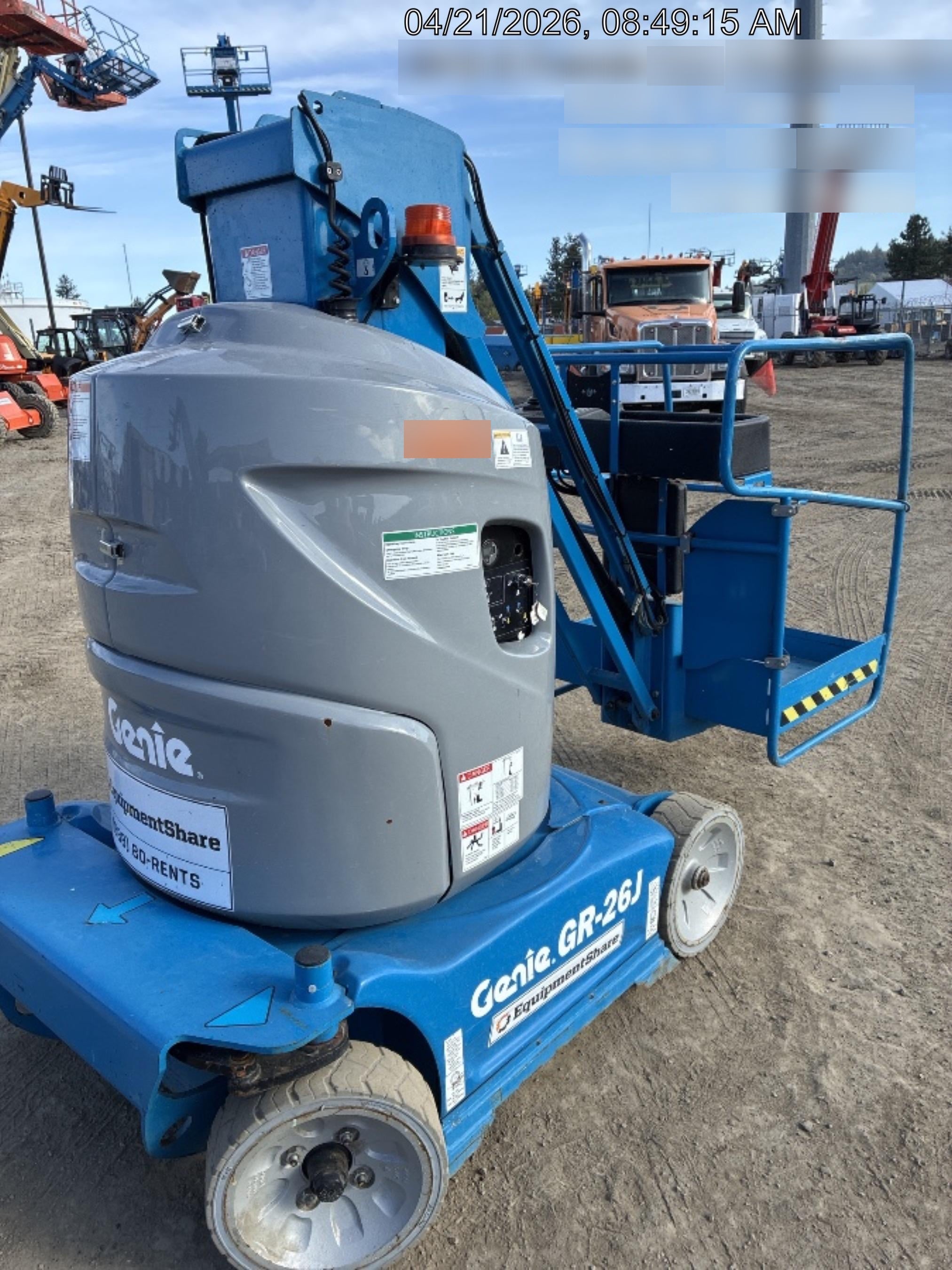 2020 GENIE GR-26J
