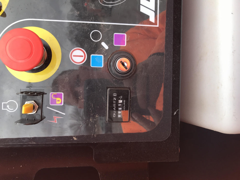 2019 JLG 800AJ Deutz Diesel Engine, FF Tires, Welder-Ready Package, Rotating Beacon