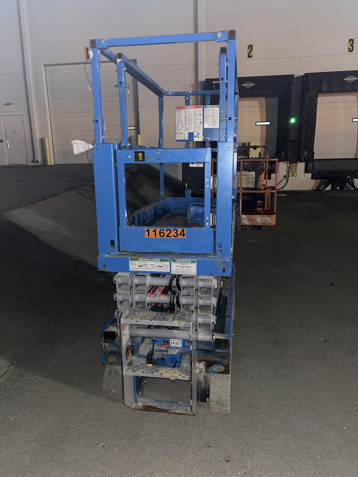 2020 Genie GS-1930 Solid Non Marking Tires, Beacon, Folding rails with half height swing gate