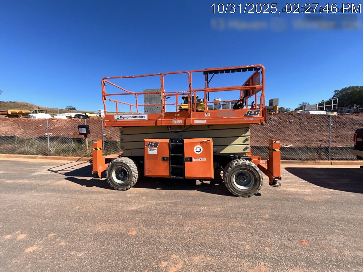2019 JLG 430LRT