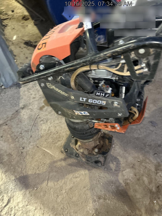 2025 HUSQVARNA LT6005