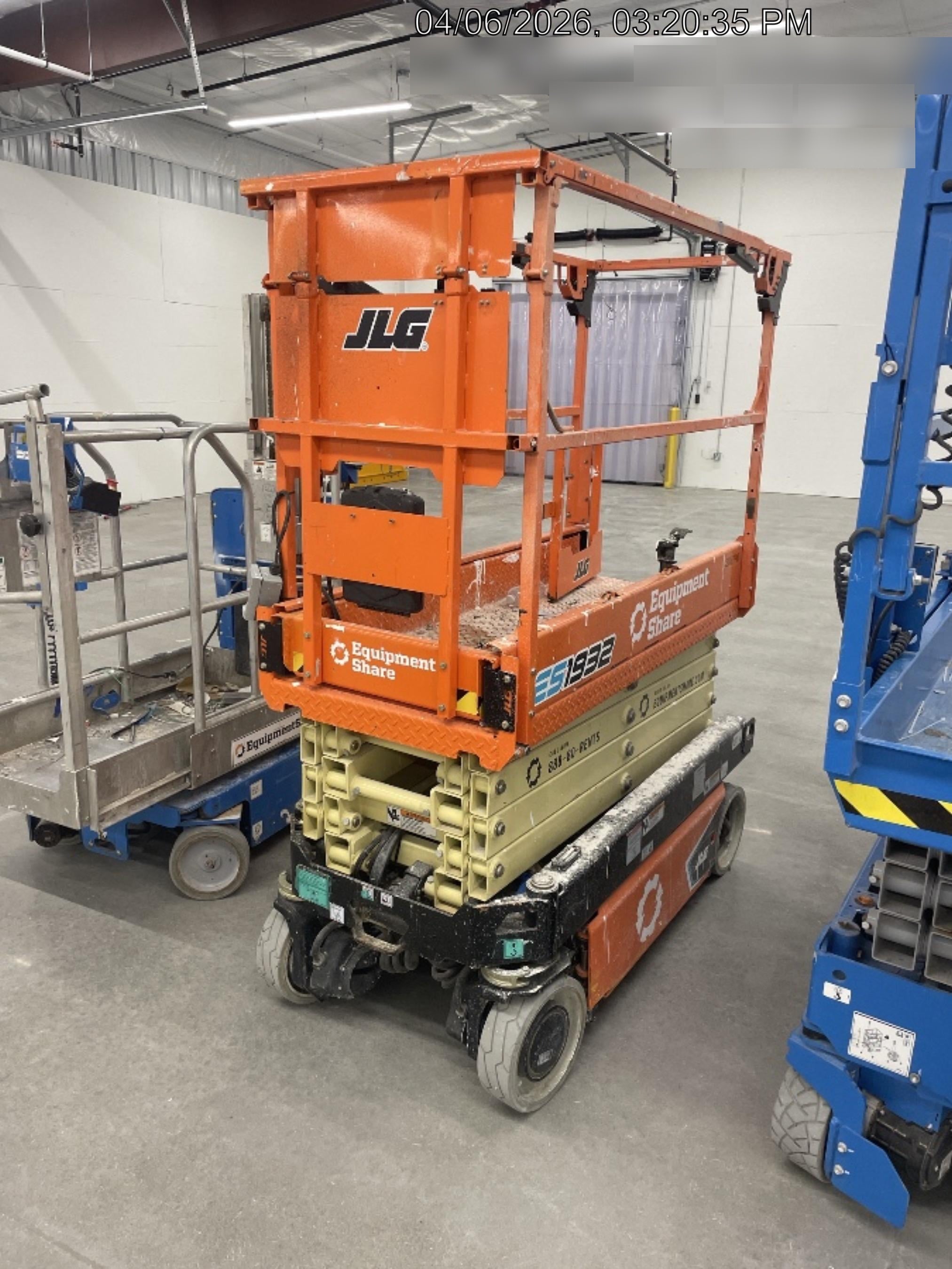 2022 JLG ES1932