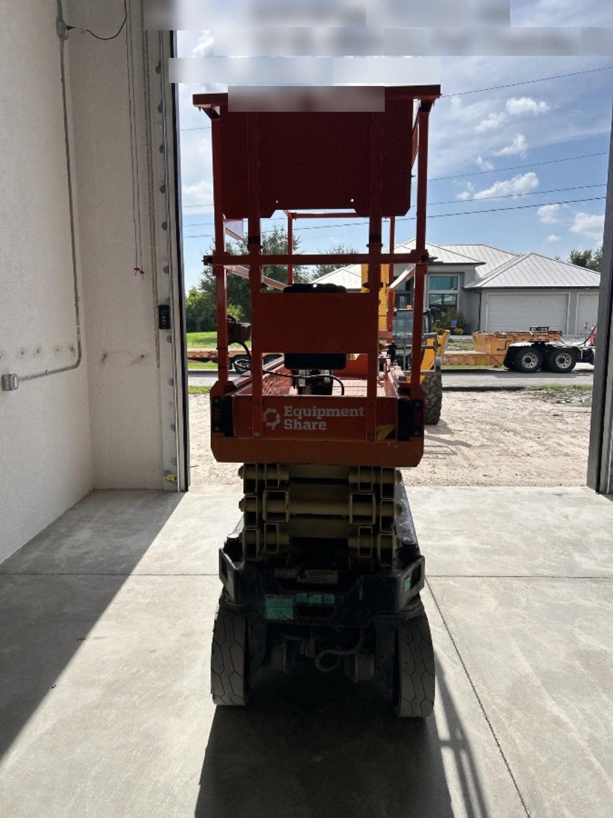 2022 JLG ES2632
