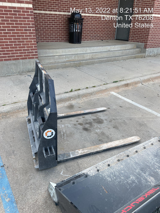 2022 PALADIN 48" Pallet Forks - Paladin