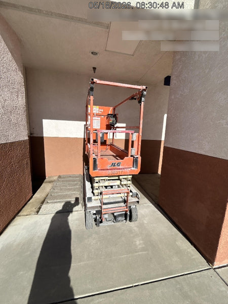 2022 JLG ES1932