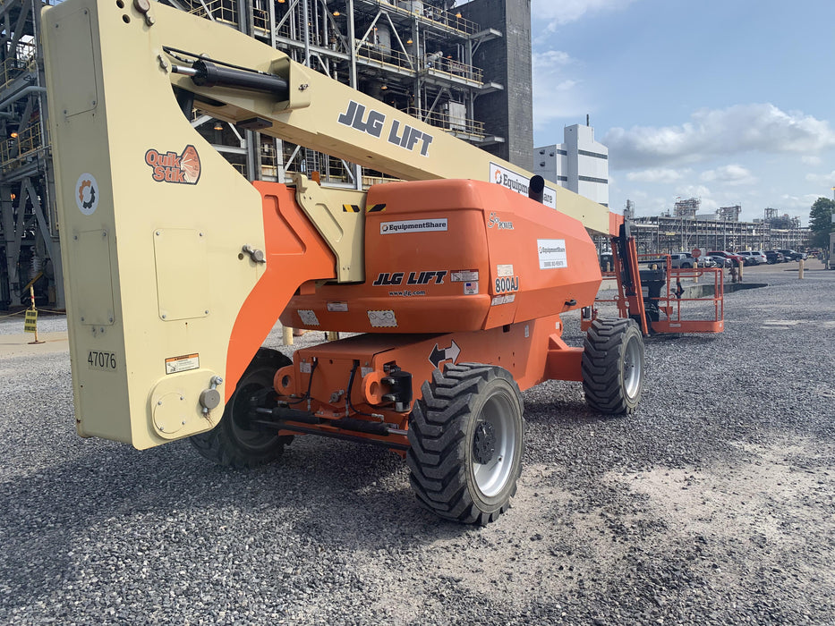 2019 JLG 800AJ