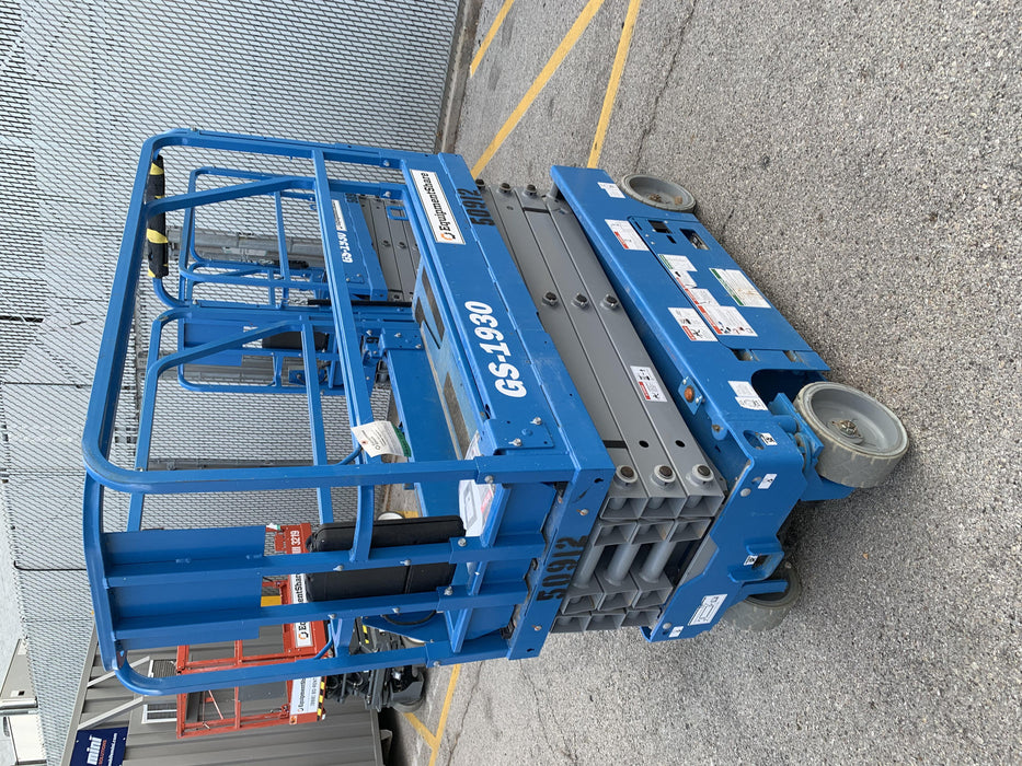 2019 Genie GS-1930 Fixed Rails with Chain Entry