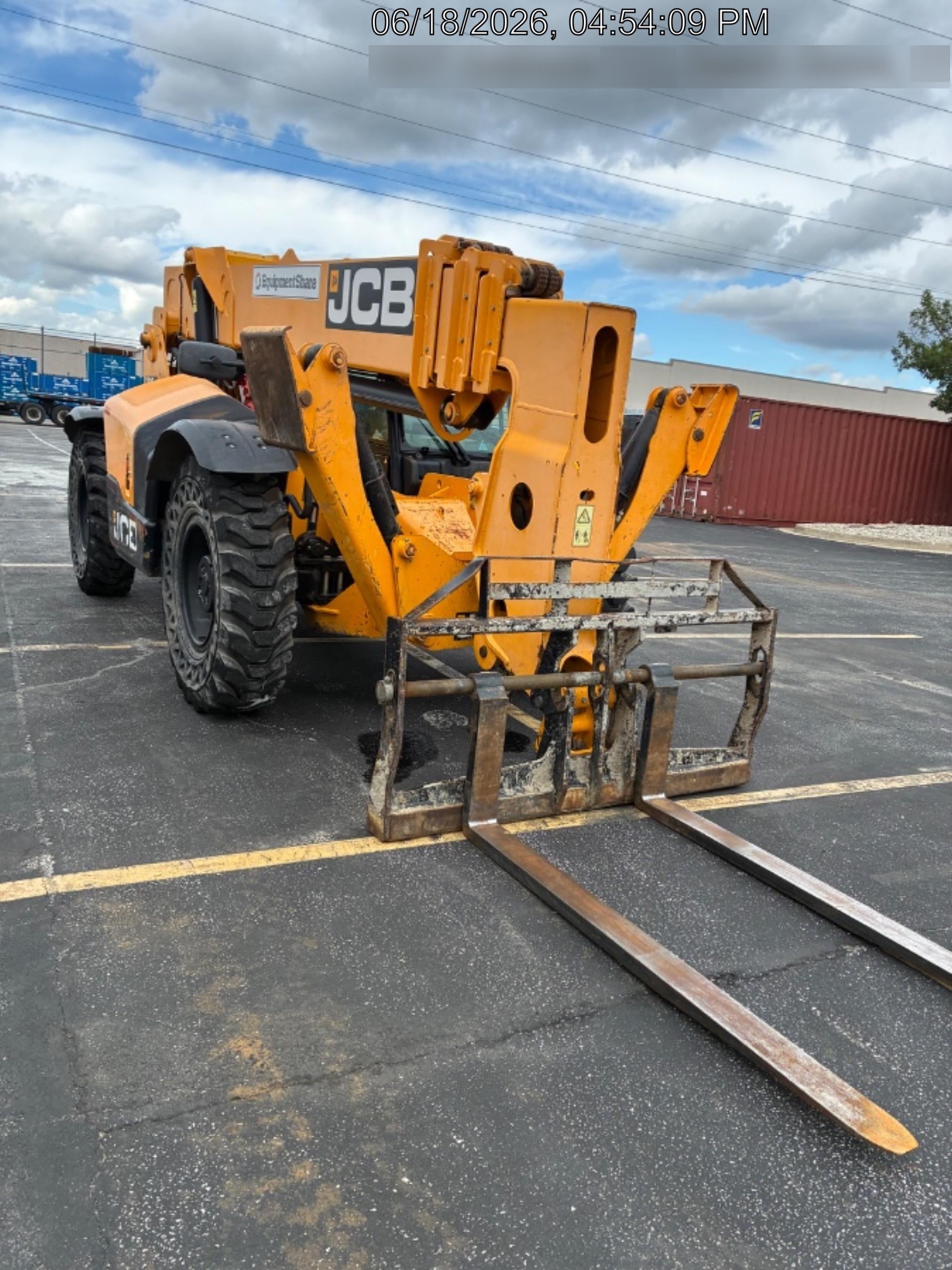 2020 JCB 510-56