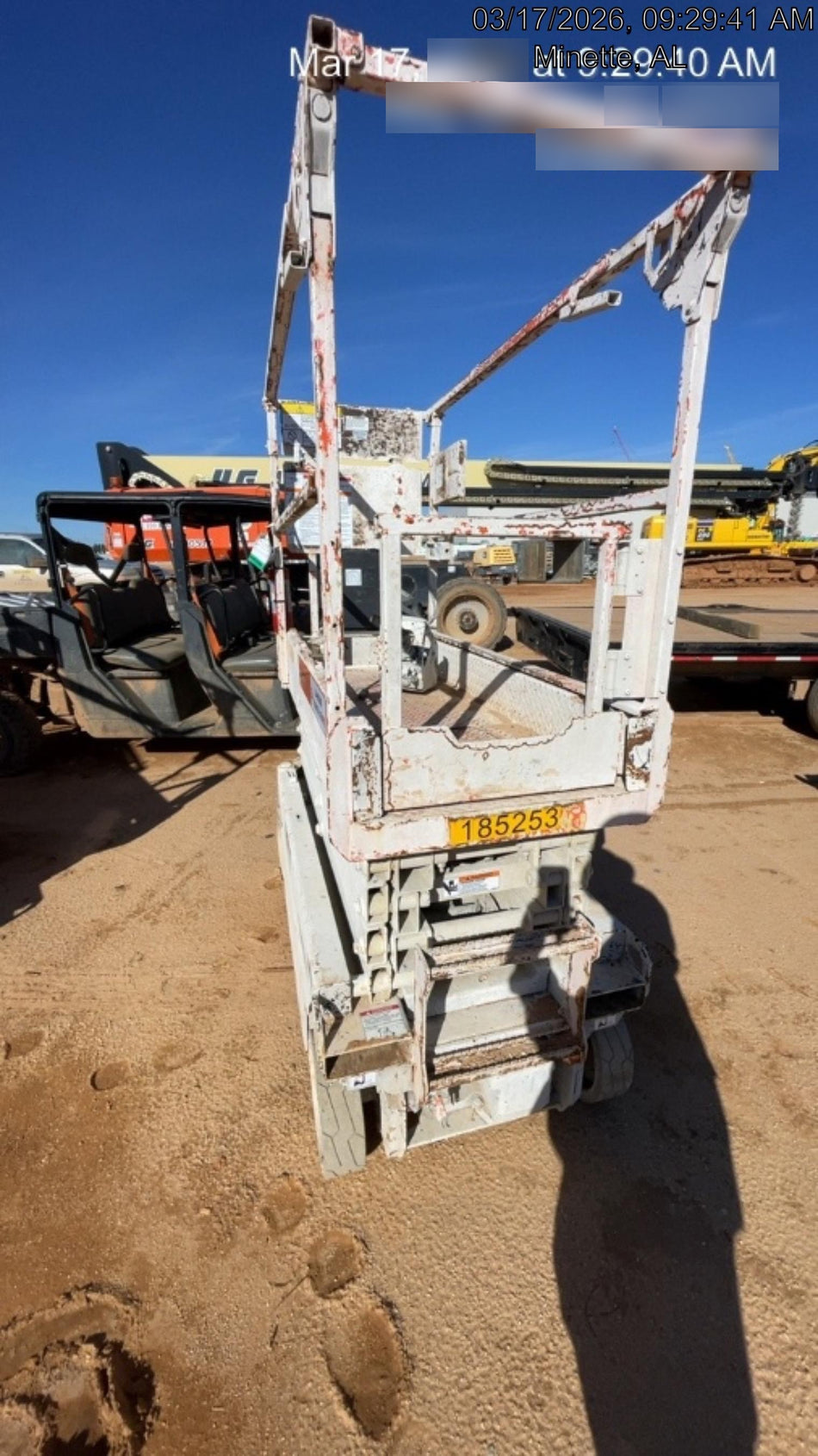 2021 JLG ES1932