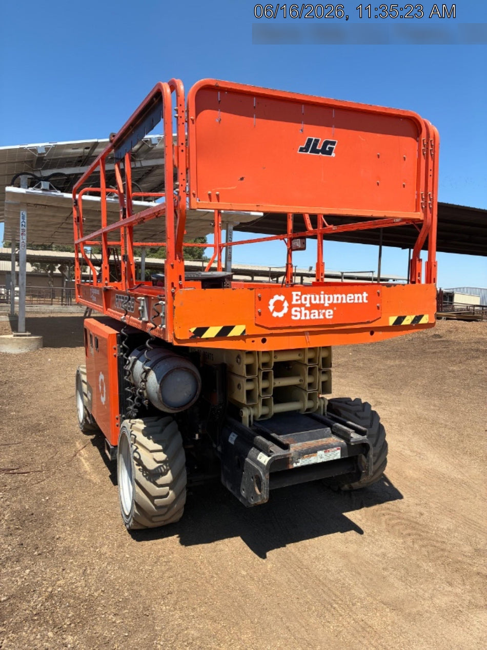 2022 JLG RT2669