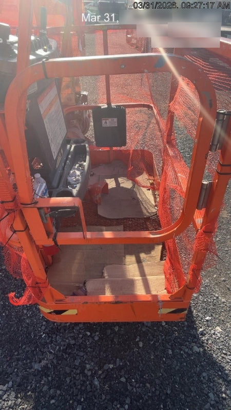 2021 JLG E450AJ