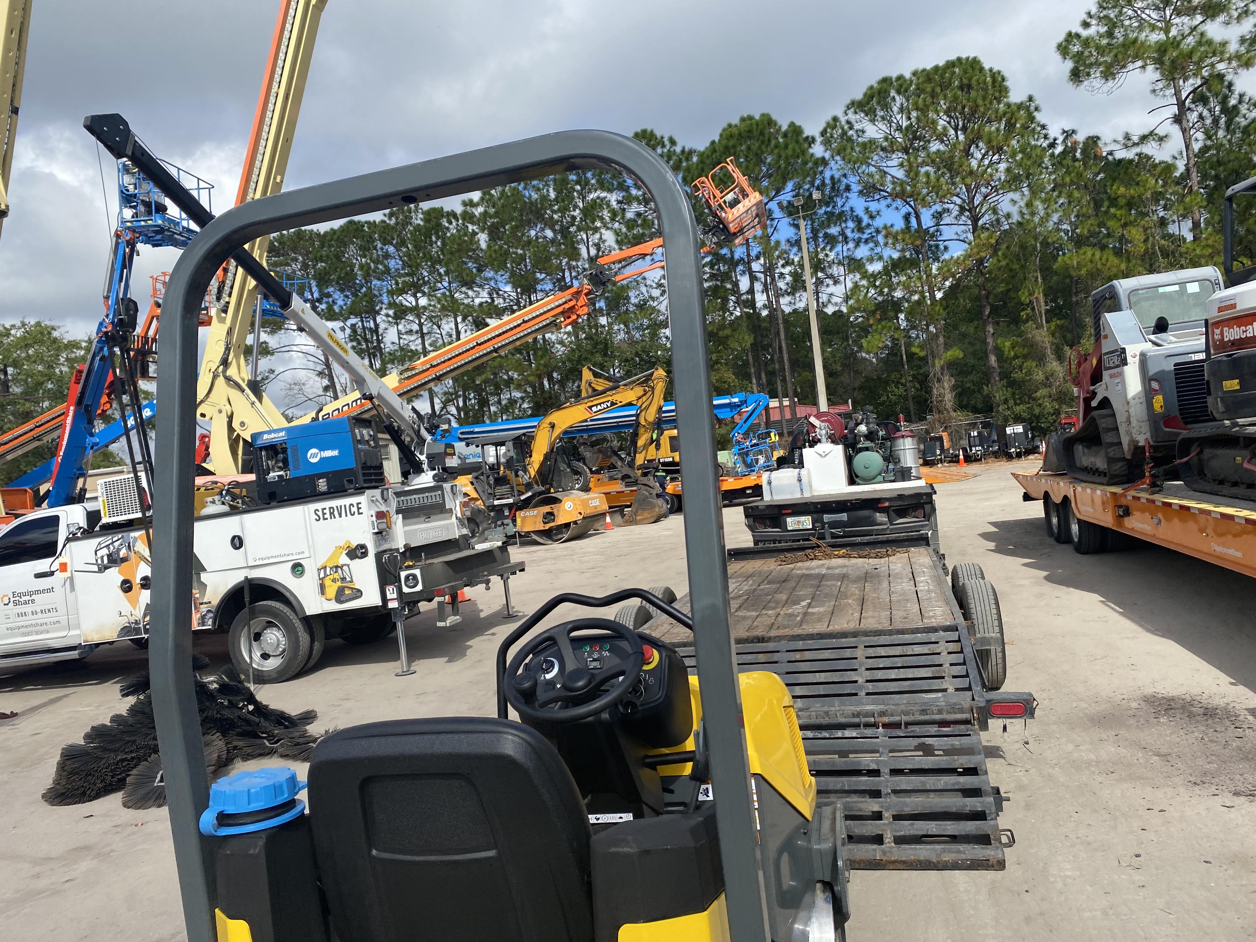 2023 WACKER NEUSON RD12A
