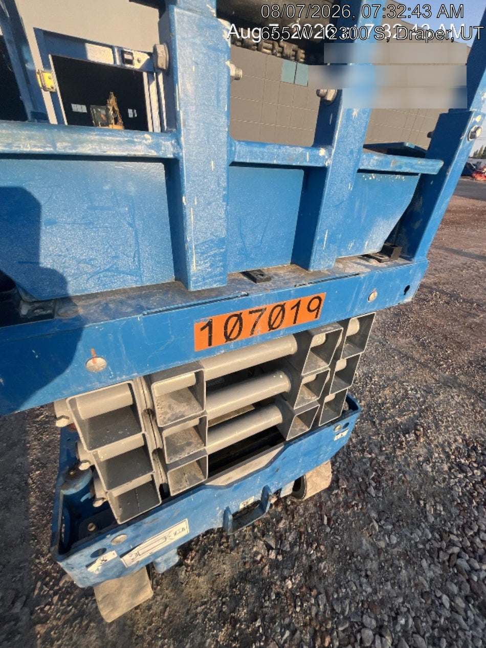 2020 Genie GS-1930 Solid Non Marking Tires, Beacon, Folding rails with half height swing gate, 800W Inverter
