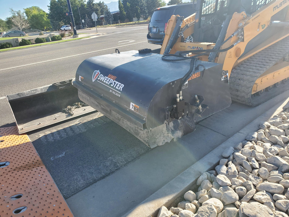 2020 PALADIN Sweepster SB72