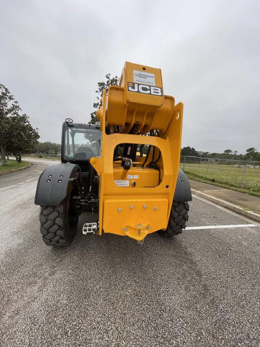 2023 JCB 509-42