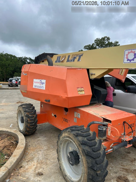 2017 JLG 660SJ