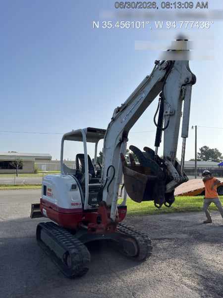 2022 TAKEUCHI TB235-2R