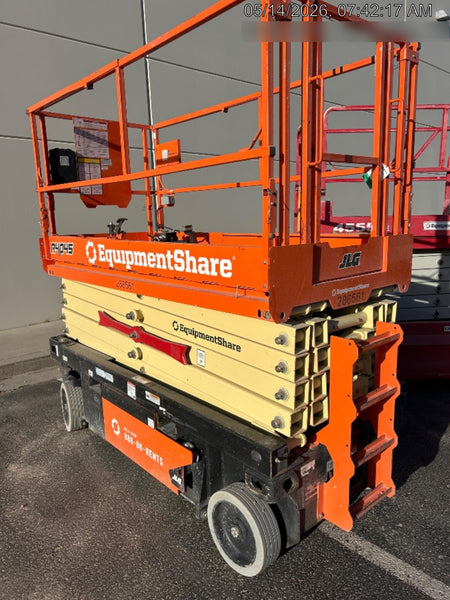 2022 JLG R4045