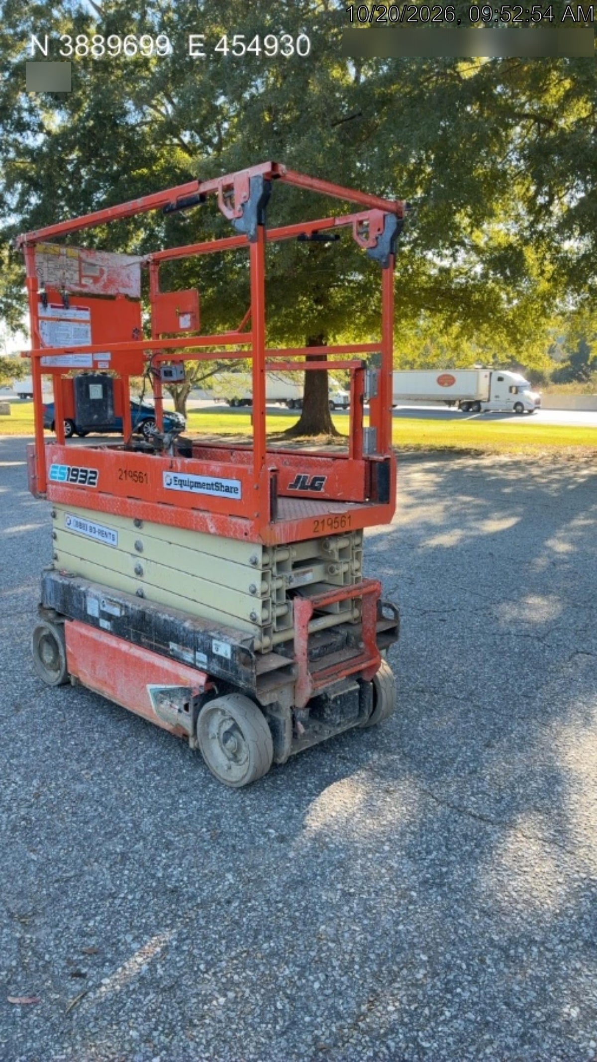 2022 JLG ES1932