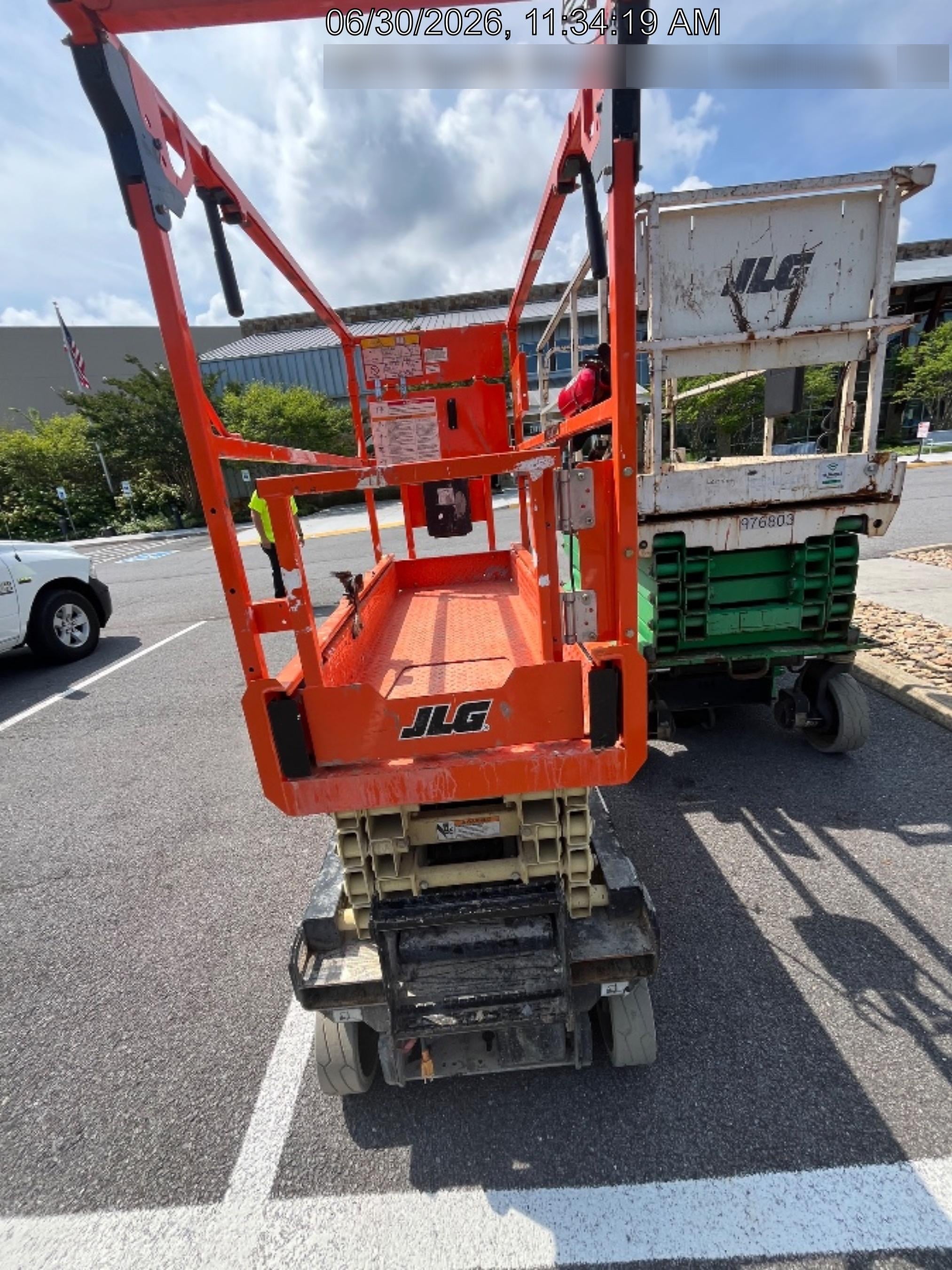 2025 JLG ES1932
