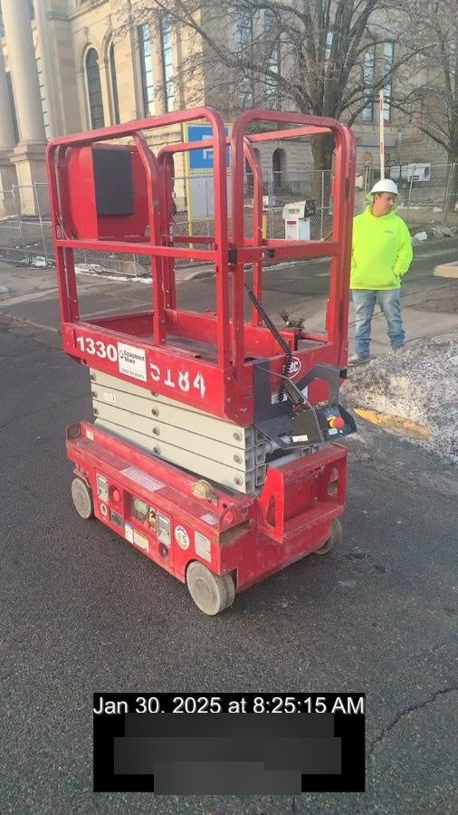 2017 MEC 1330SE 13' Scissor Lift w/2 Year Extended Full Warranty