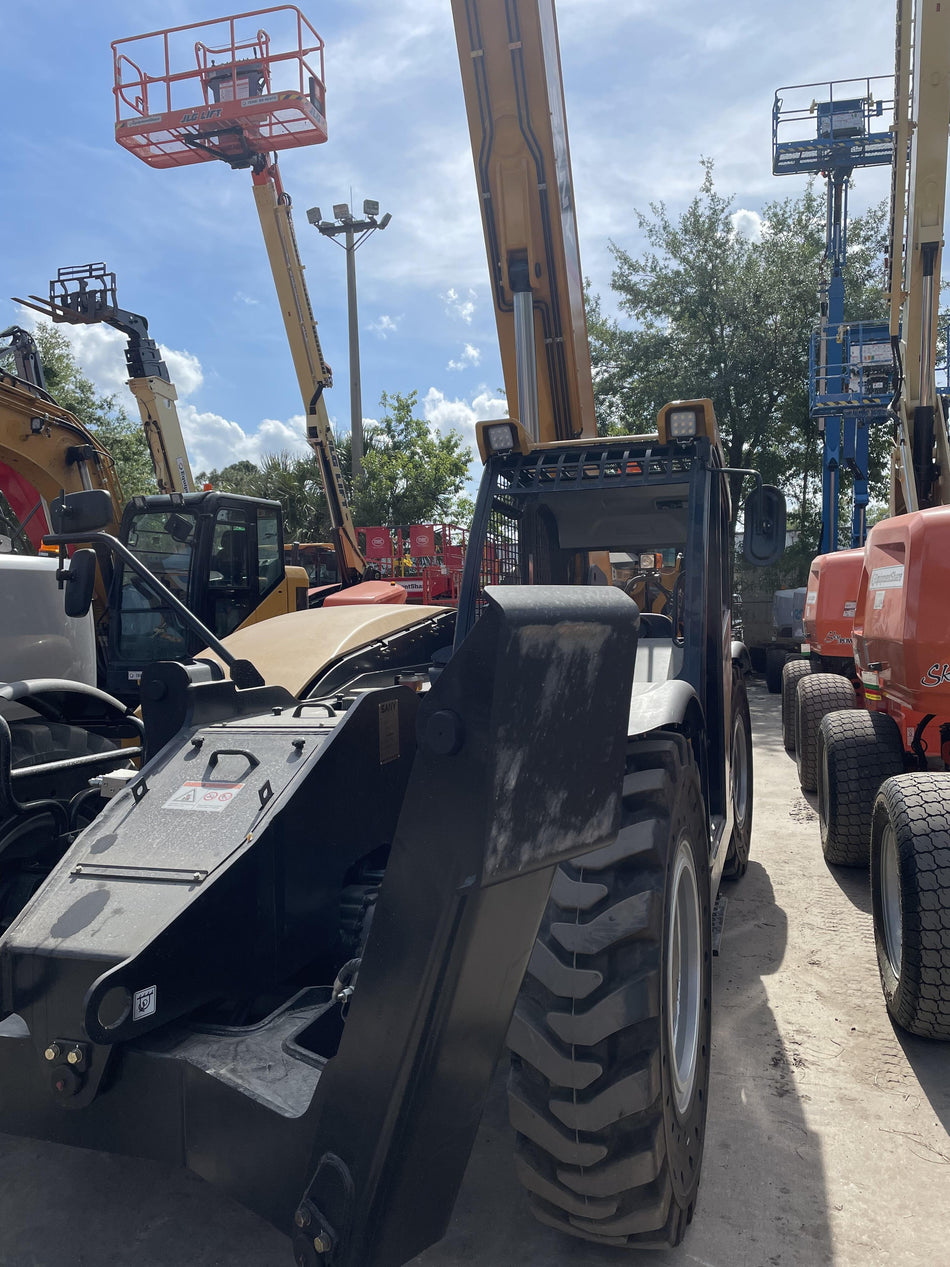 2022 SANY STH1056