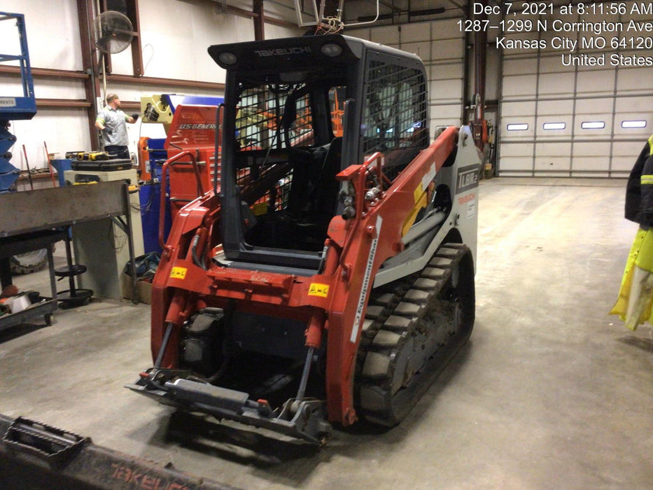 2021 TAKEUCHI TL8R2-CR