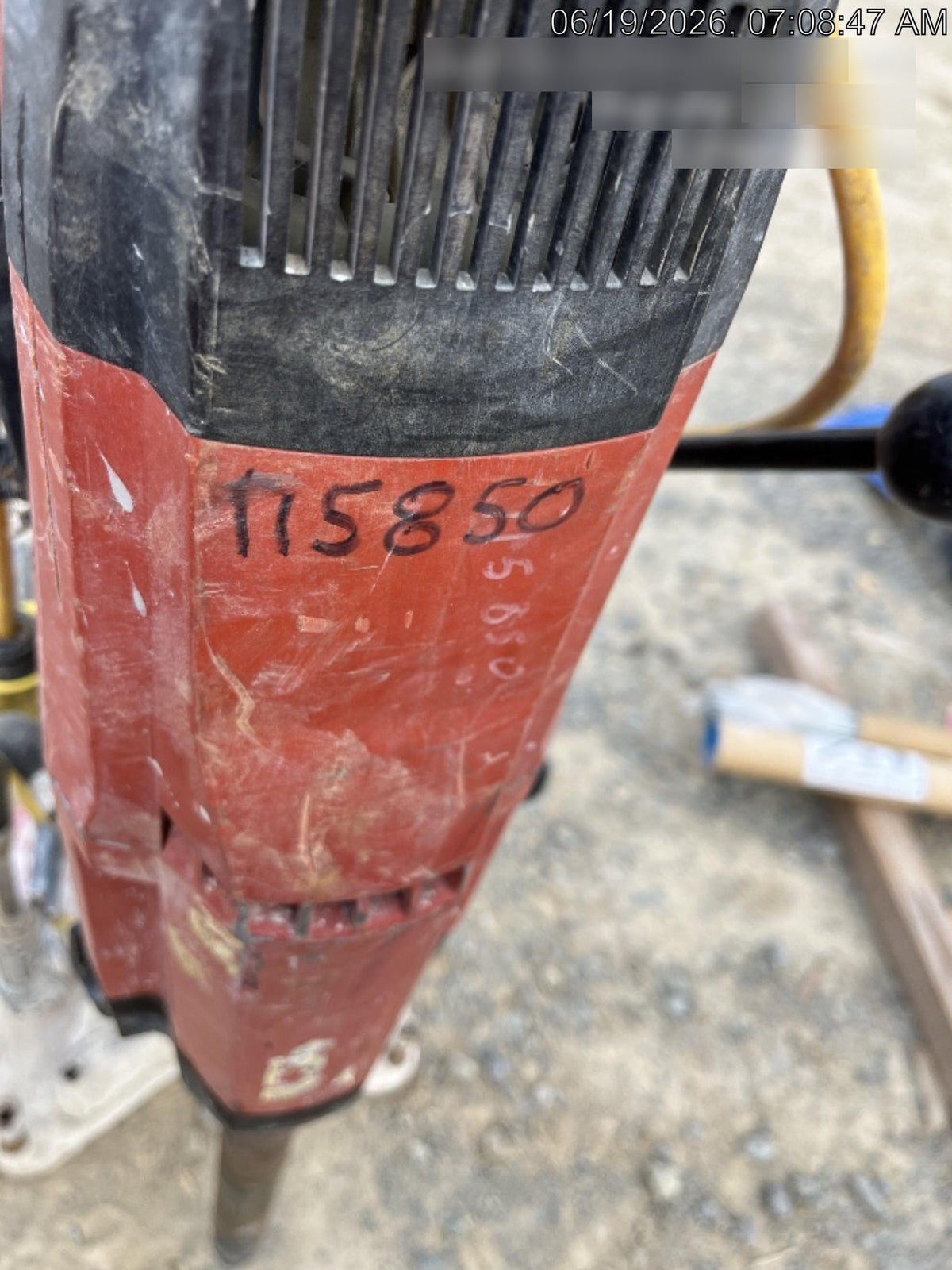 2020 HILTI DD250E