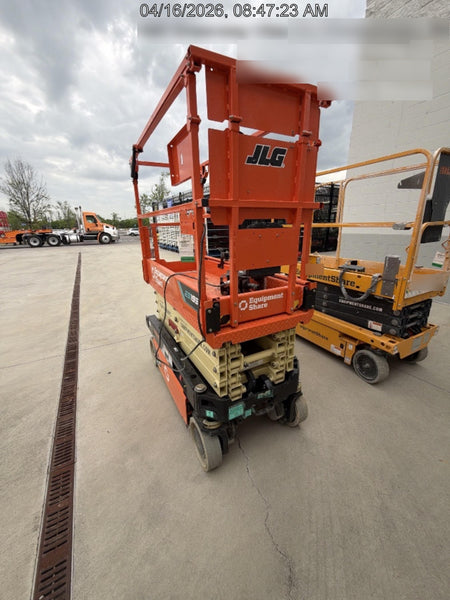 2025 JLG ES1932