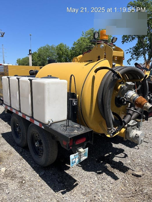 2023 VAC-TRON LP573XDT