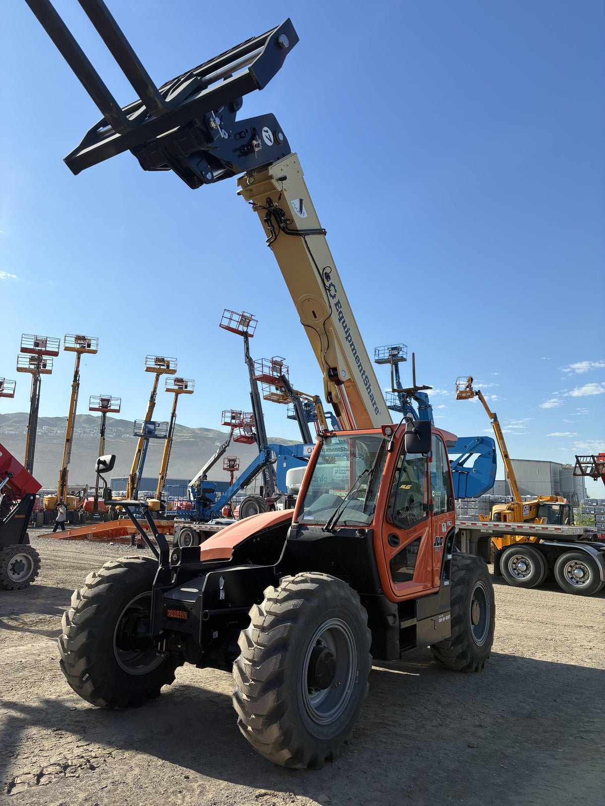 2026 JLG 1732