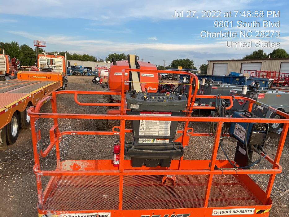 2021 JLG 400S