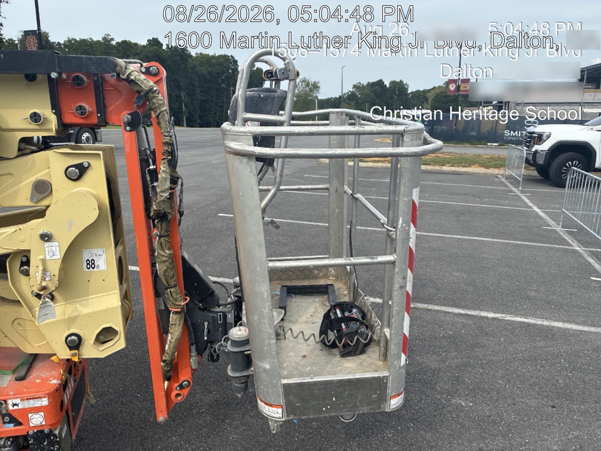 2020 JLG X600AJ