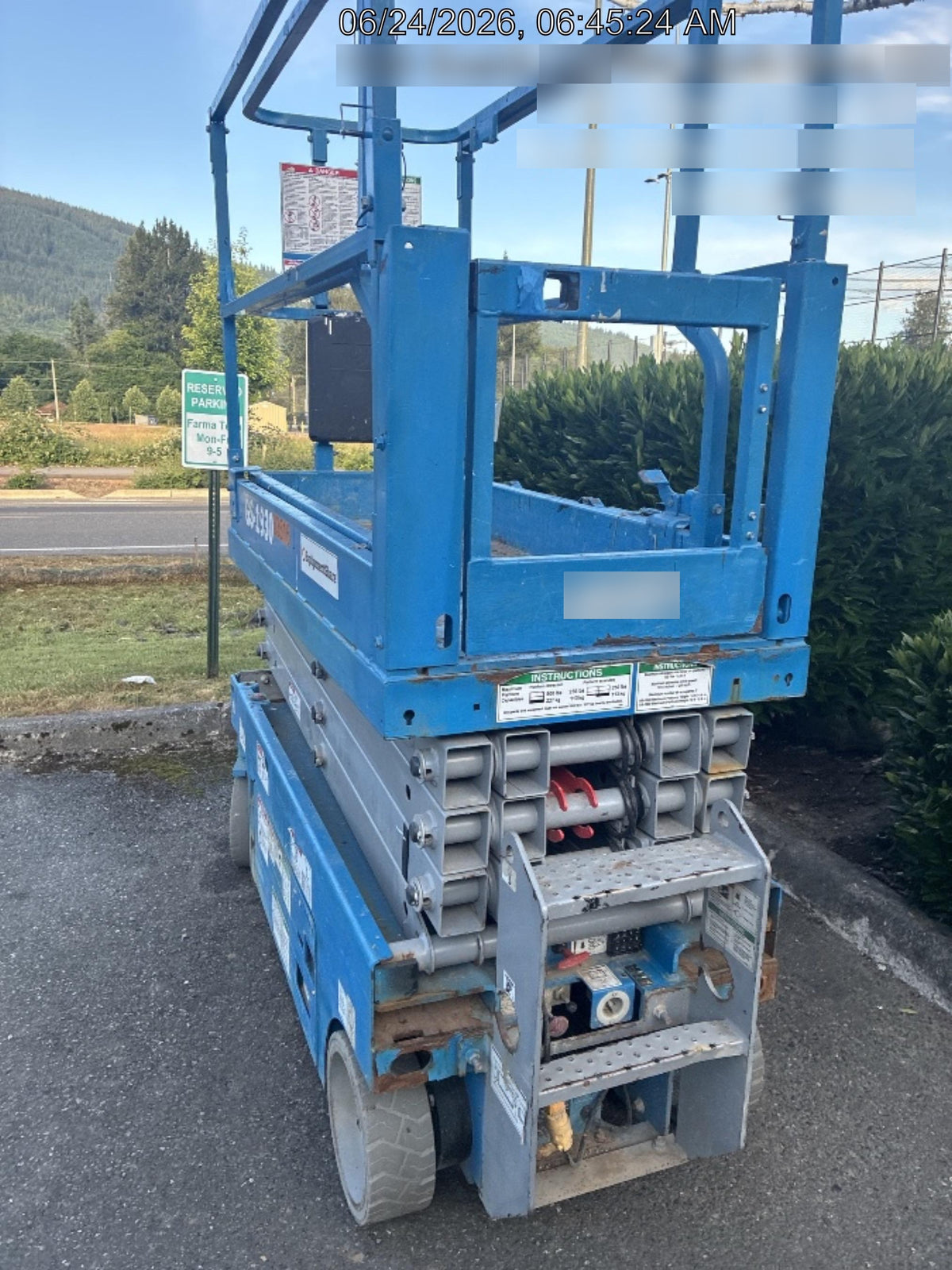 2020 Genie GS-1930 Solid Non Marking Tires, Beacon, Folding rails with half height swing gate
