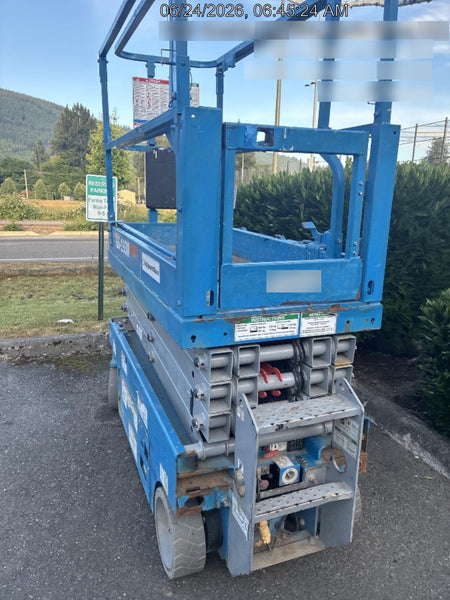 2020 Genie GS-1930 Solid Non Marking Tires, Beacon, Folding rails with half height swing gate