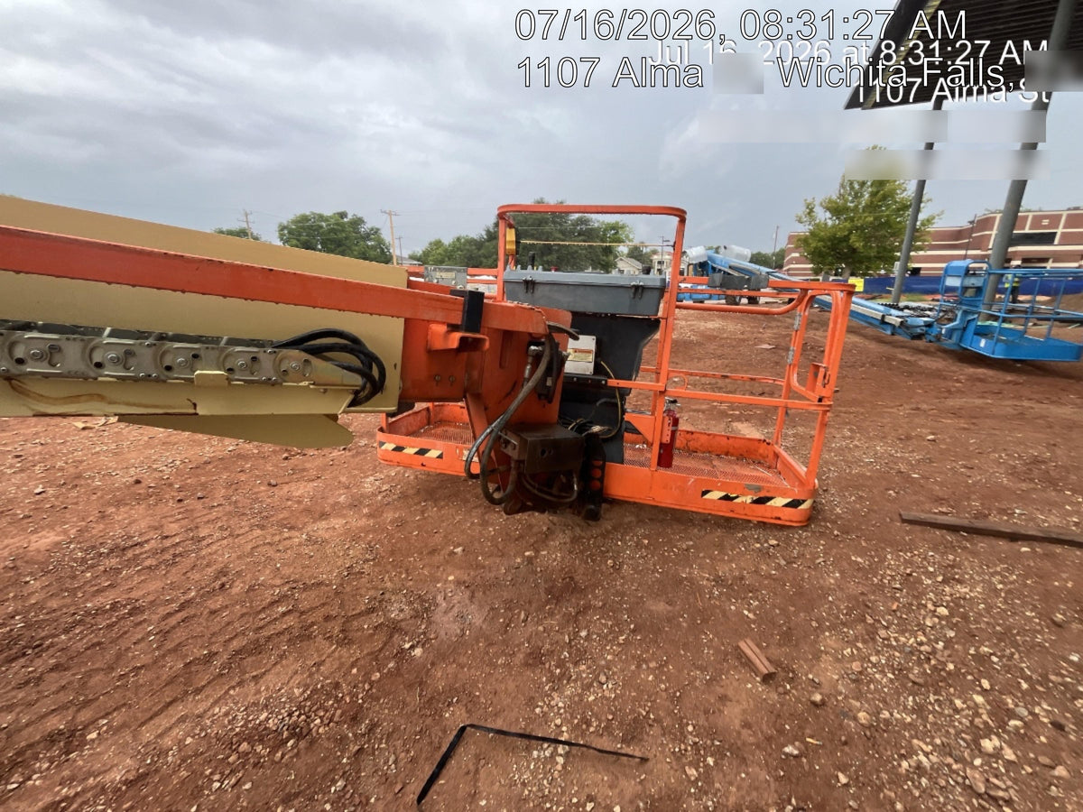 2021 JLG 600S