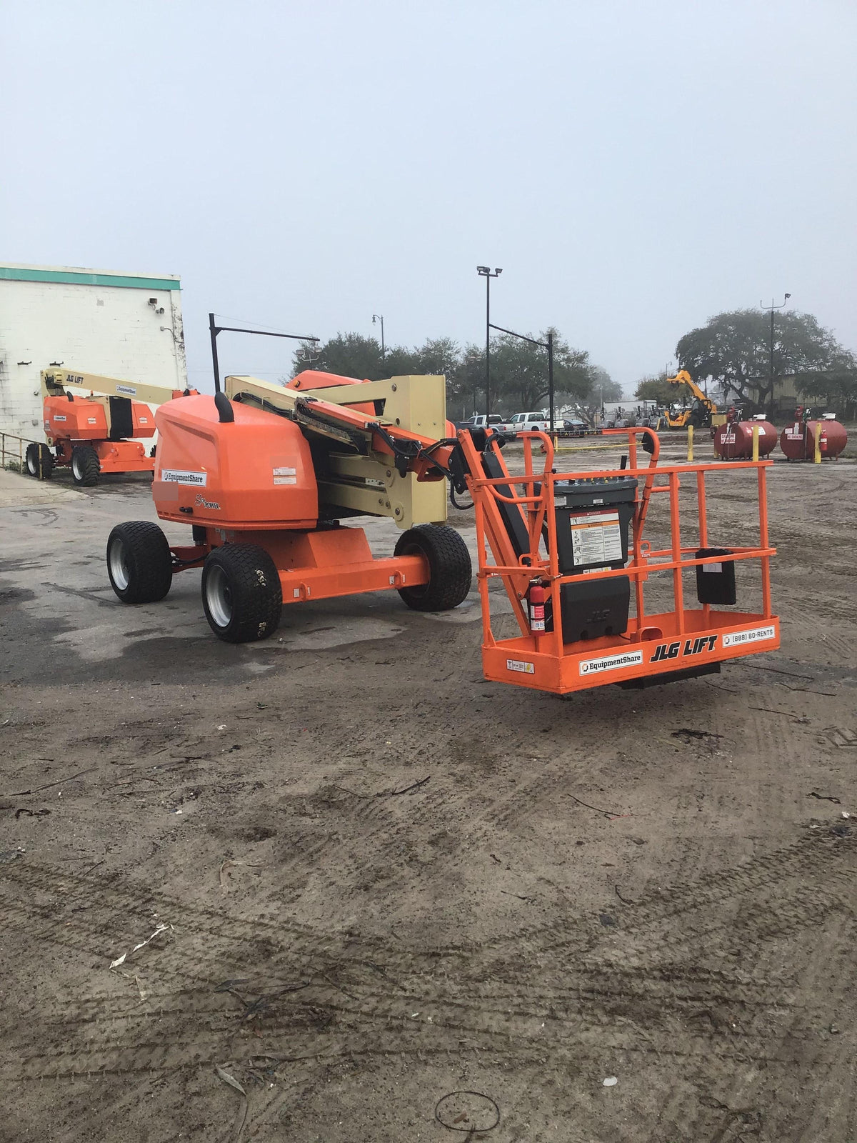 2020 JLG 450AJ