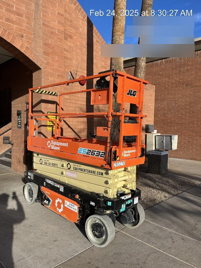 2022 JLG ES2632