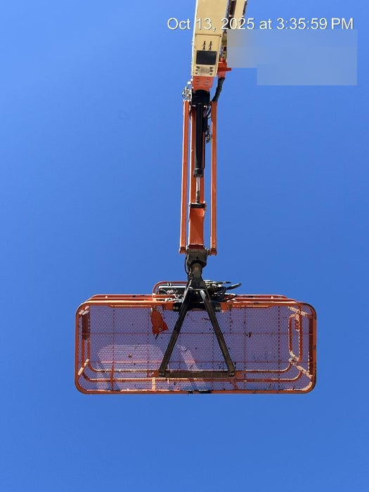 2019 JLG 660SJ