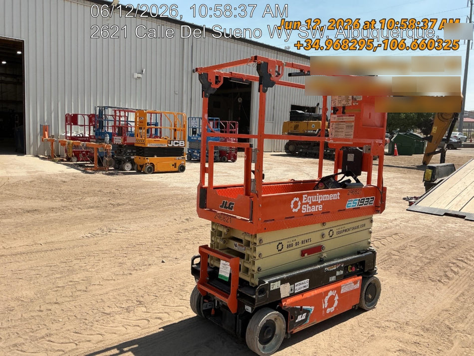 2023 JLG ES1932