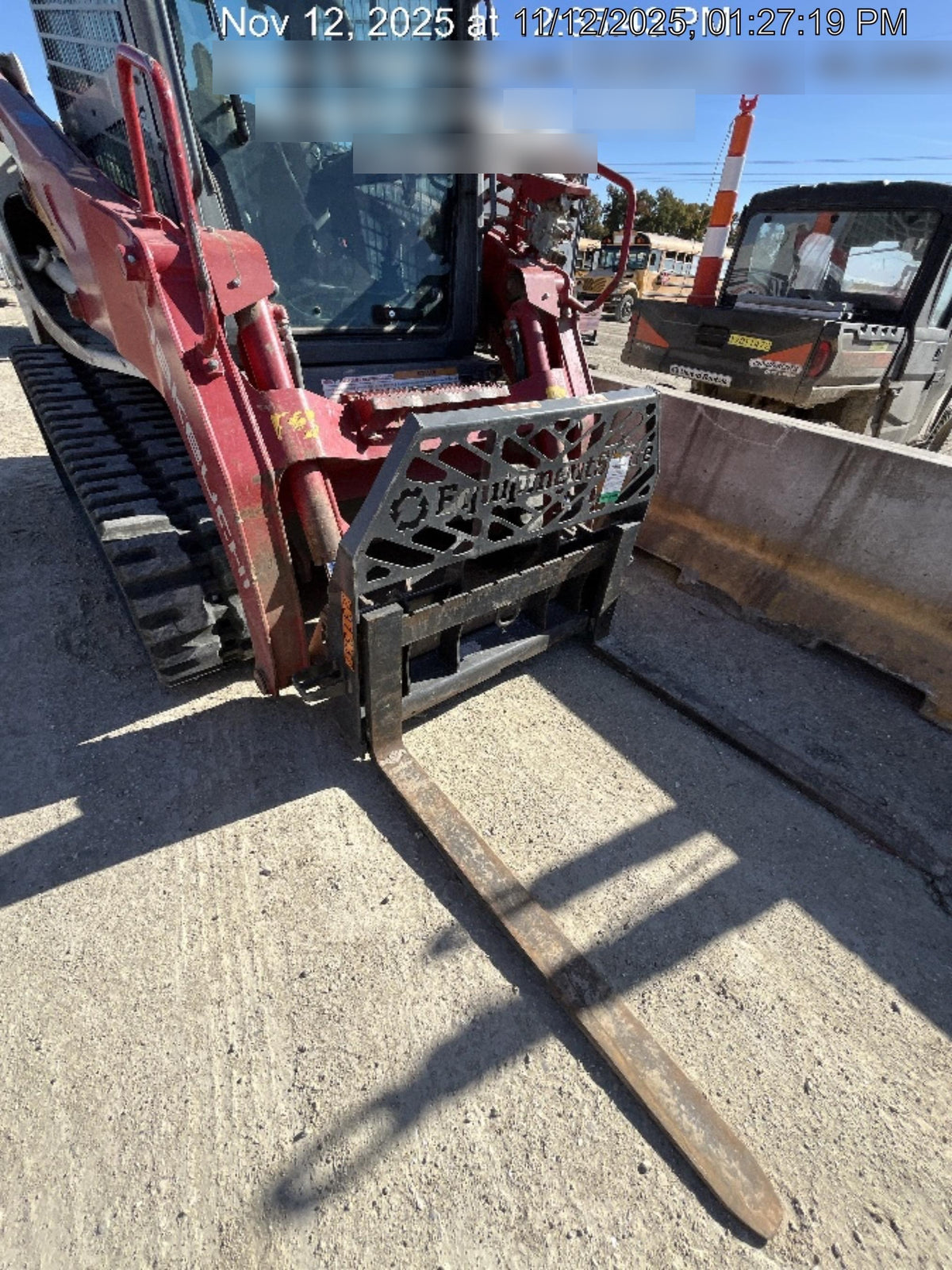 2021 TAKEUCHI 48" Pallet Forks - Takeuchi