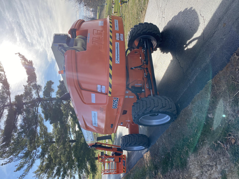 2021 JLG 660SJ