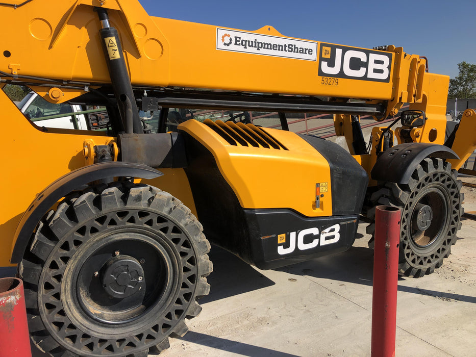 2019 JCB 510-56 Canopy, 74 HP, Solid Tires, STD Worklight, Beacon, Aux Hydraulics, Lifting Eye, Back up Alarm w/66" Carriage/60" Forks