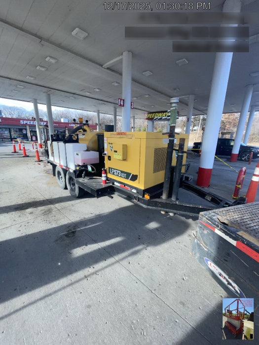 2022 Vac-Tron LP573XDT T4 Koehler Diesel Engine, 500 Gallon Debris Tank, x2 100 Gallon Water Tanks