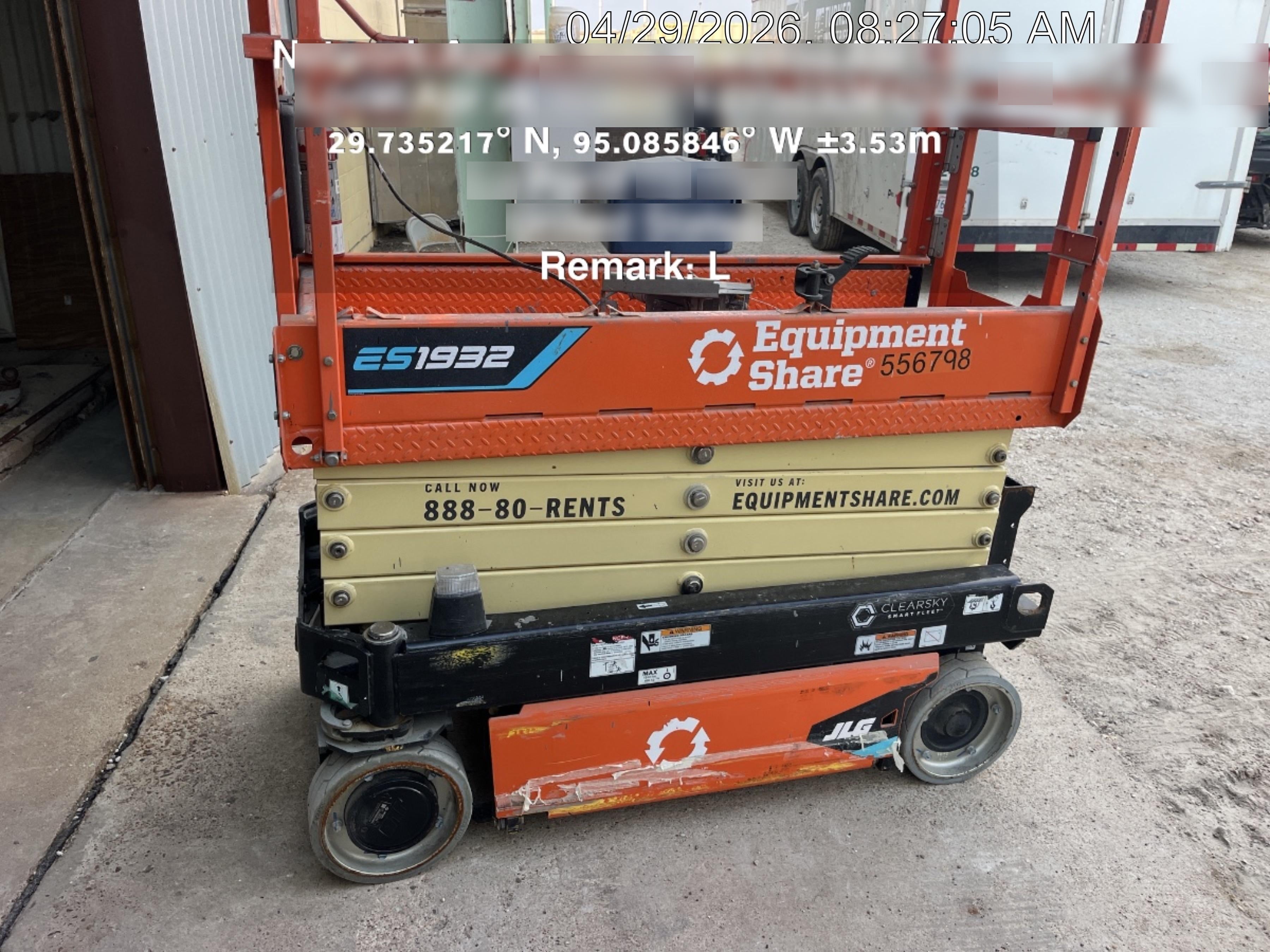 2025 JLG ES1932