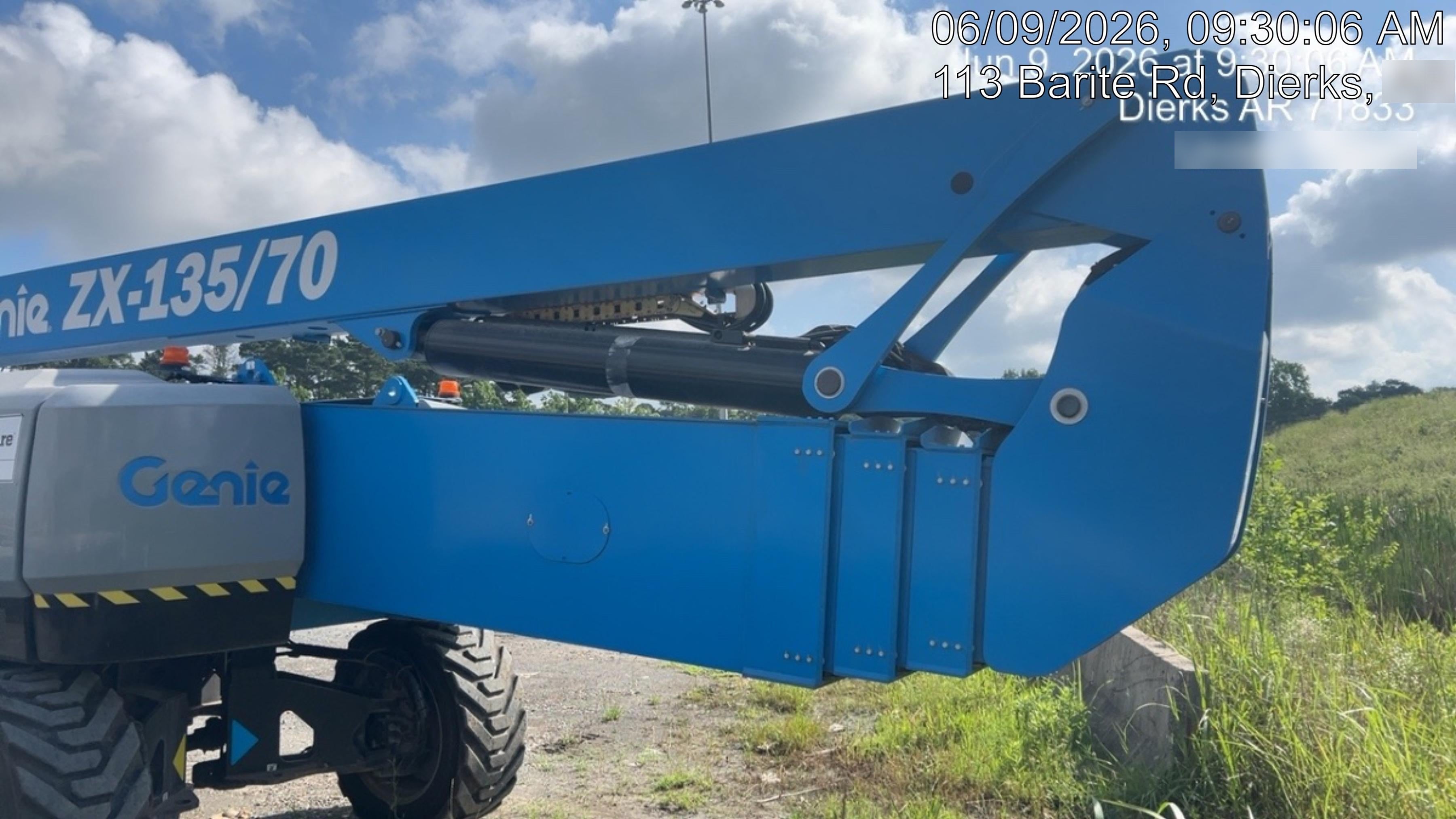 2024 GENIE ZX-135/70